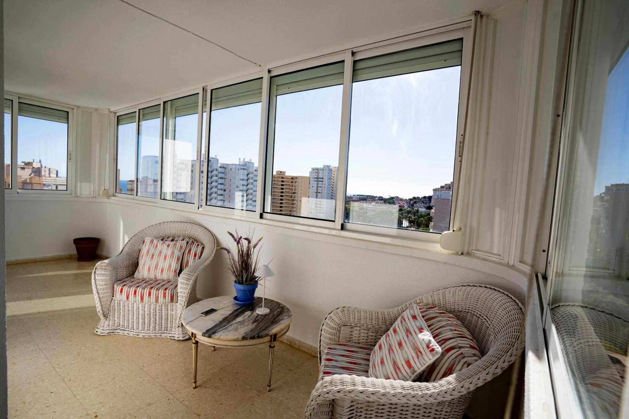 Apartamento Faro Blanco Alicante Bagian luar foto