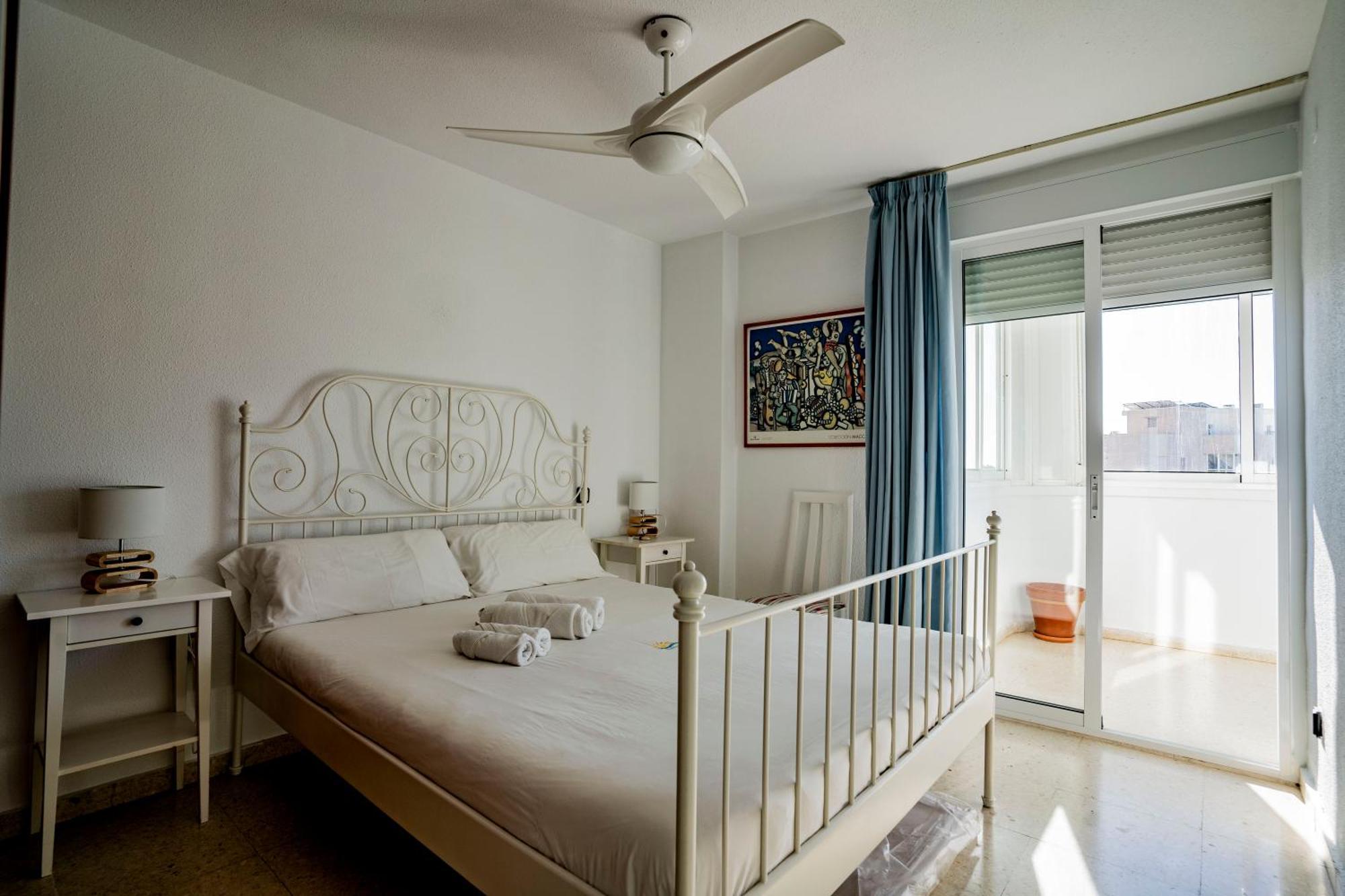 Apartamento Faro Blanco Alicante Bagian luar foto